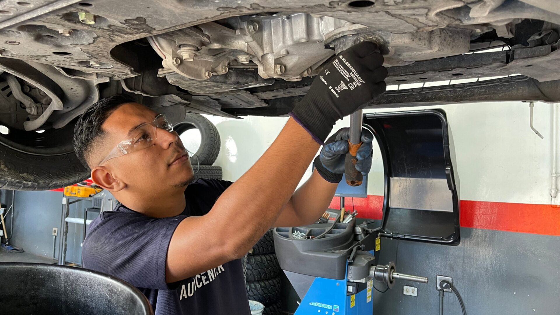 Cómo elegir el taller ideal en El Salvador: consejos prácticos para cuidar tu vehículo 4 Cómo elegir el taller ideal en El Salvador: consejos prácticos para cuidar tu vehículo